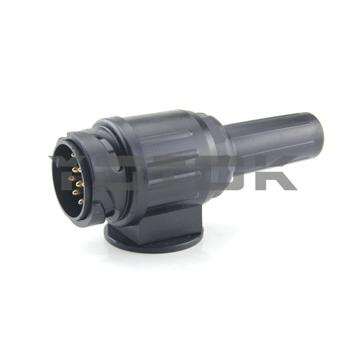 YT01B:13P/12V PLUG ISO11446 